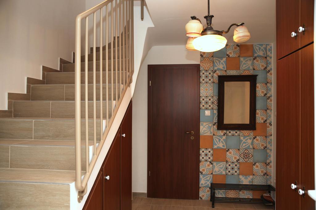 Rozmaring Pihenohaz Villa Velence Exterior foto