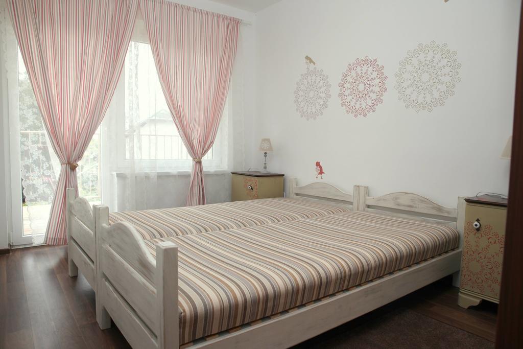 Rozmaring Pihenohaz Villa Velence Exterior foto